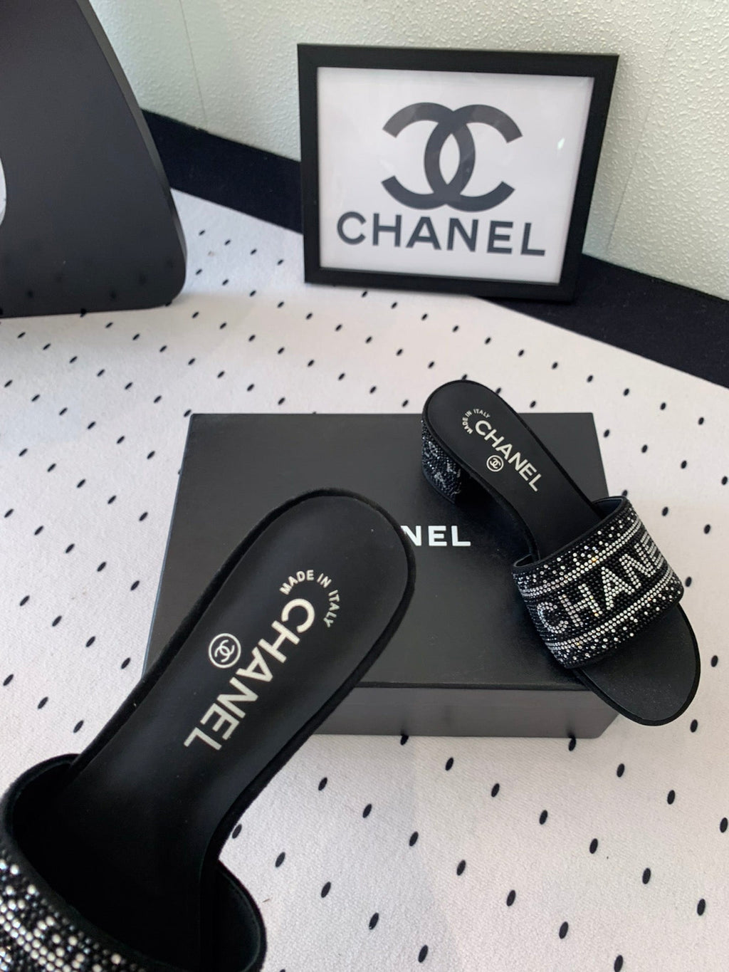CC RHINESTONE LETTER HIGH HEELS BLACK AND WHITE LAMBSKIN
