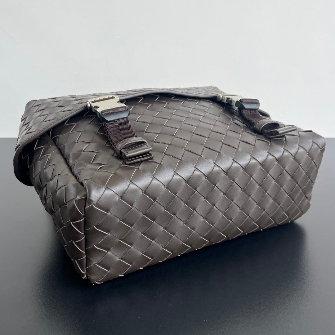 POSTINO BAG 30 IN HICKORY BROWN CALFSKIN