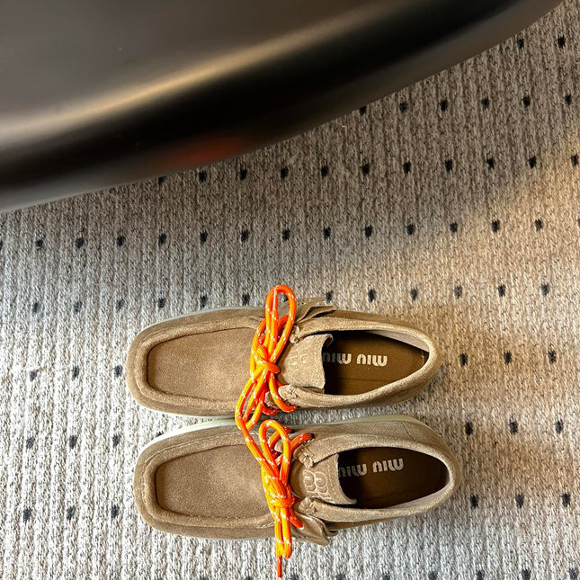 MIUMIU 26S CHUKKA BOOTS IN BROWN SUEDE