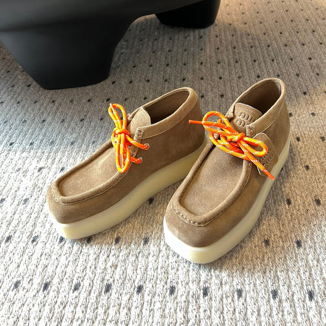 MIUMIU 26S CHUKKA BOOTS IN BROWN SUEDE