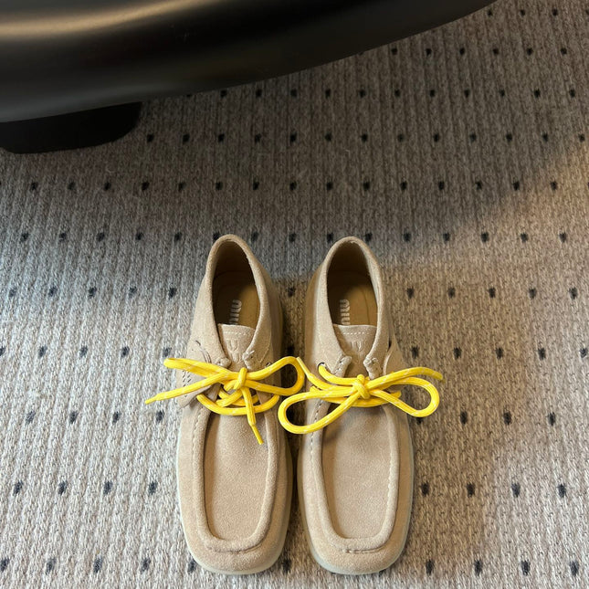 MIUMIU 26S CHUKKA BOOTS IN LIGHT BROWN SUEDE