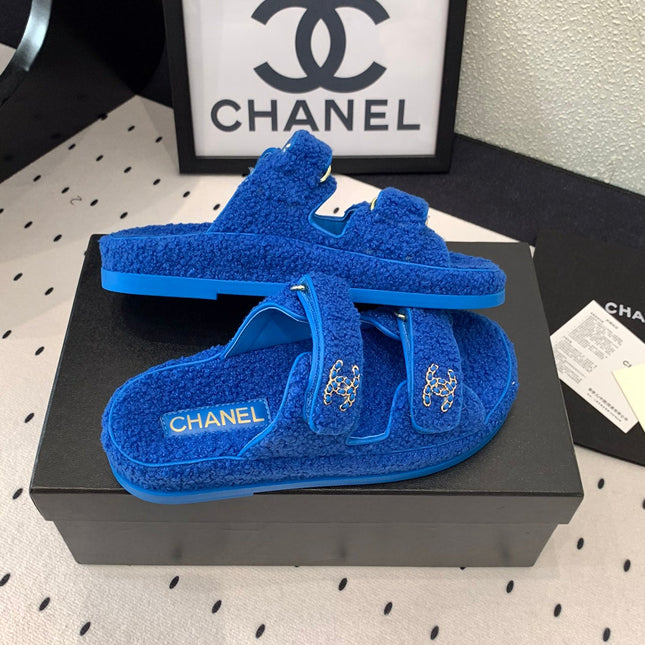 CC DAD SANDAL MULE IN AZURE BLUE LAMB FUR