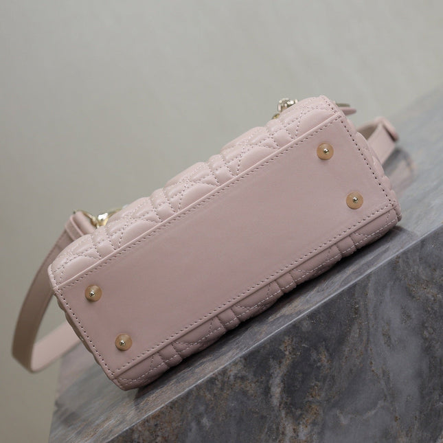 MEDIUM LADY BAG 20 IN BABY PINK QUILTED MACROCANNAGE CALFSKIN SWAMP YELLOW STRAP
