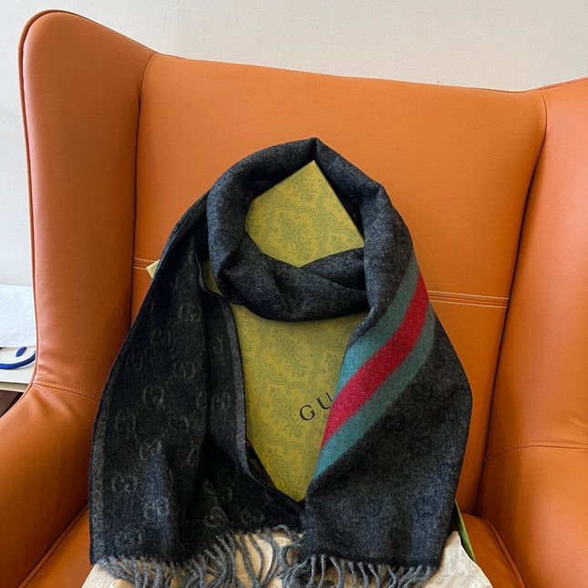 GUCCI 25S SCARF 190 IN WOOL 636371