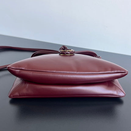 MEDIUM LIBERTA 30 IN WINE RED SMOOTH CALFSKIN GOLD HARDWARE