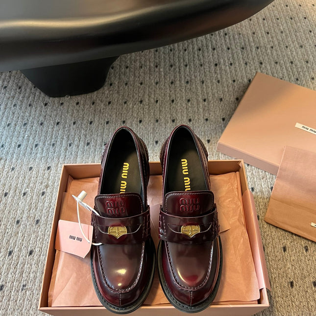MIUMIU 26S LOAFERS 60MM IN BURGUNDY BROWN SHINY CALFSKIN