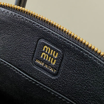 AVENTURE NAPPA MINI BAG 21 IN BLACK CALFSKIN GOLD HARDWARE