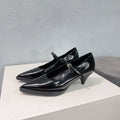 POINTED TOE MEDIUM HEEL PUMPS IN BLACK GLOSSY LAMBSKIN