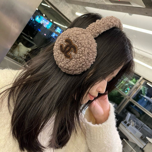 CHANEL 25S SKI EARMUFFS 492585