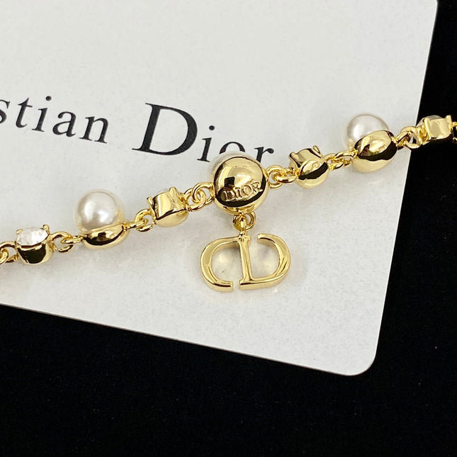CD 26S CD LOGO PEARL & CRYSTAL BEADED CHAIN NECKLACE IN GOLD METAL 633243
