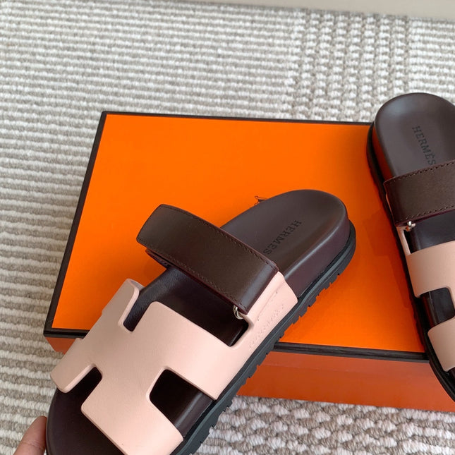 HM 26S CHYPRE SANDAL IN LIGHT PINK AND DARK RED CALFSKIN