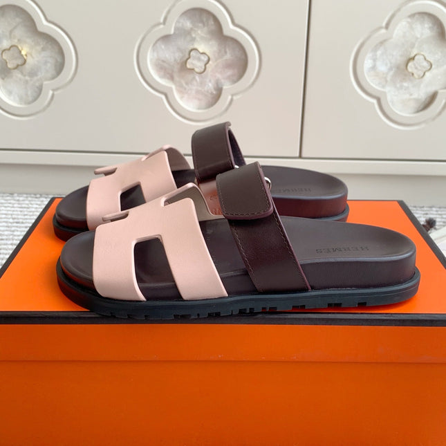 HM 26S CHYPRE SANDAL IN LIGHT PINK AND DARK RED CALFSKIN