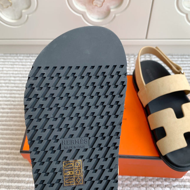 HM 26S CHYPRE SANDAL WITH BACK STRAP IN BEIGE SUEDE