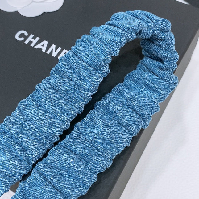 ELASTIC BELT 30MM IN BLUE DENIM WITH SQUARE BUCKLE EMBOSSED LOGO