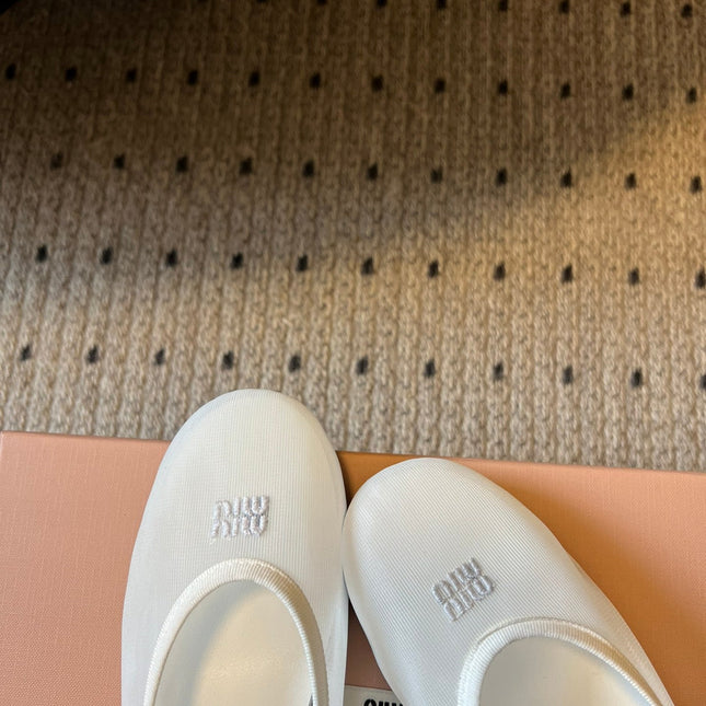 MIUMIU 26S BALLERINAS IN WHITE MESH FABRIC