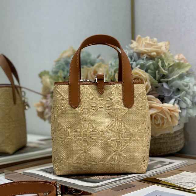 DIOR 26S TOUJOURS BAG 18 IN BROWN AND BEIGE RAFFIA