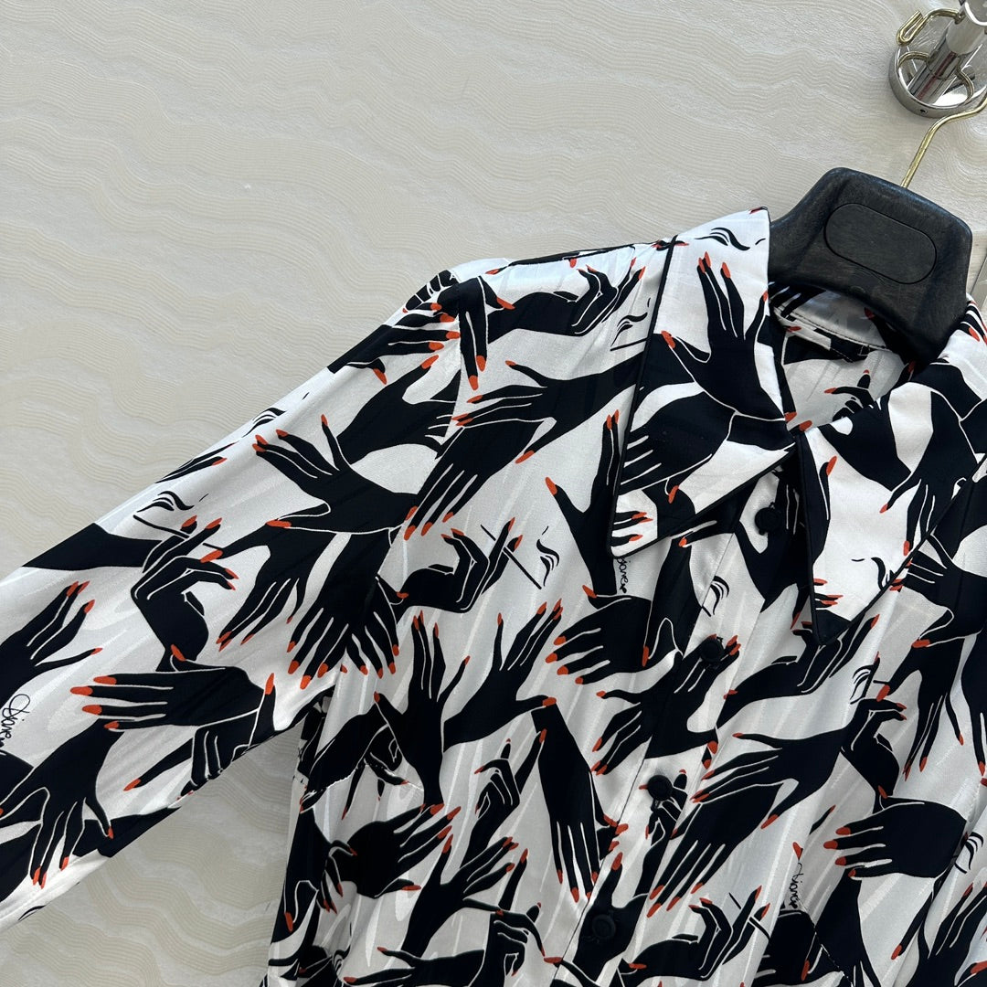 DVF WHITE AND BLACK PRINTED SILK SHIRT DRESS