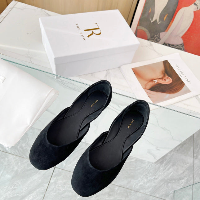 THE ROW 26S ROUND TOE BALLET FLATS IN BLACK SUEDE
