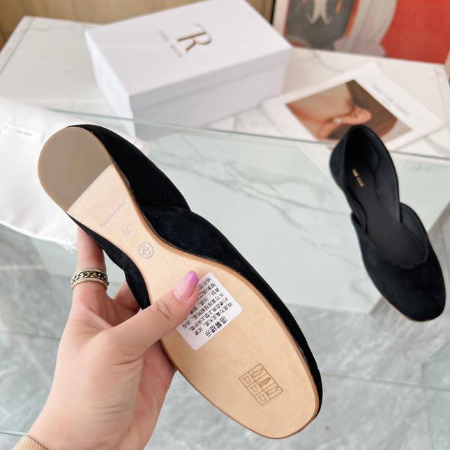 THE ROW 26S ROUND TOE BALLET FLATS IN BLACK SUEDE