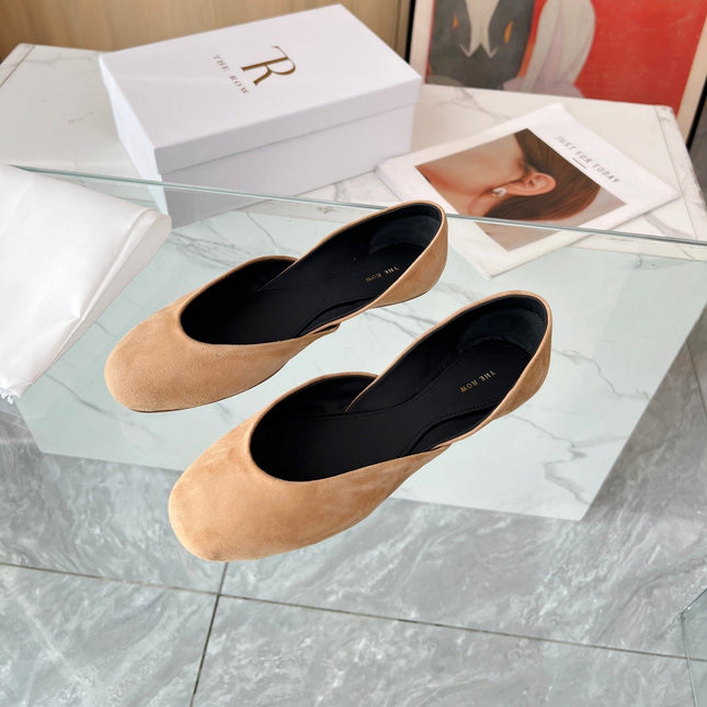 THE ROW 26S ROUND TOE BALLET FLATS IN DARK BEIGE SUEDE