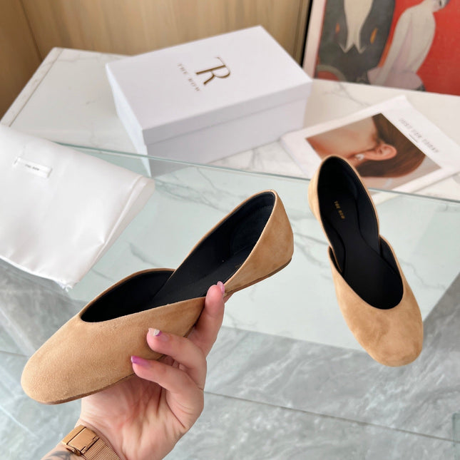 THE ROW 26S ROUND TOE BALLET FLATS IN DARK BEIGE SUEDE