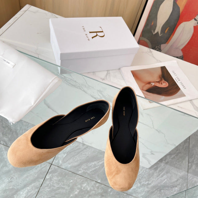 THE ROW 26S ROUND TOE BALLET FLATS IN DARK BEIGE SUEDE
