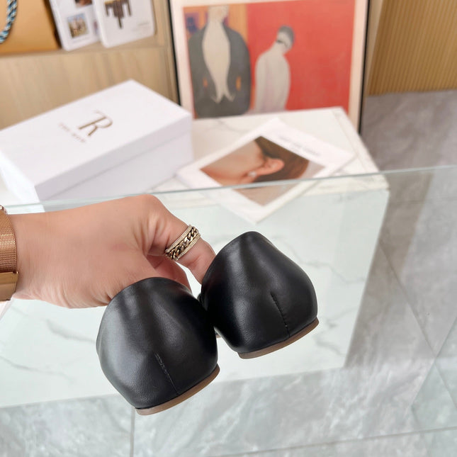 THE ROW 26S ROUND TOE BALLET FLATS IN BLACK CALFSKIN