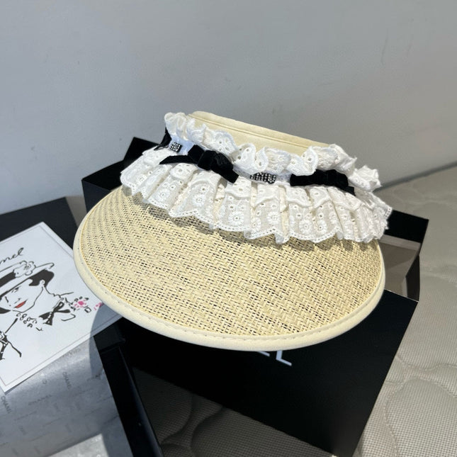 MIUMIU OPEN-TOP STRAW HAT IN LIGHT BEIGE MIX WHITE EYELET FABRIC