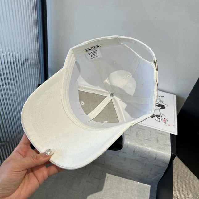 MIUMIU BASEBALL CAP IN WHITE FABRIC WITH LARGE BLACK BOW