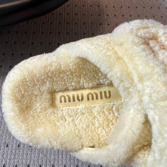 MIUMIU 26S SHEEPSKIN SLIPPERS IN LIGHT BEIGE