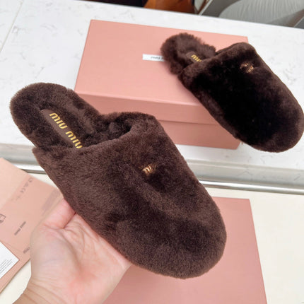 MIUMIU 26S MULES IN DARK BROWN SHEARLING 