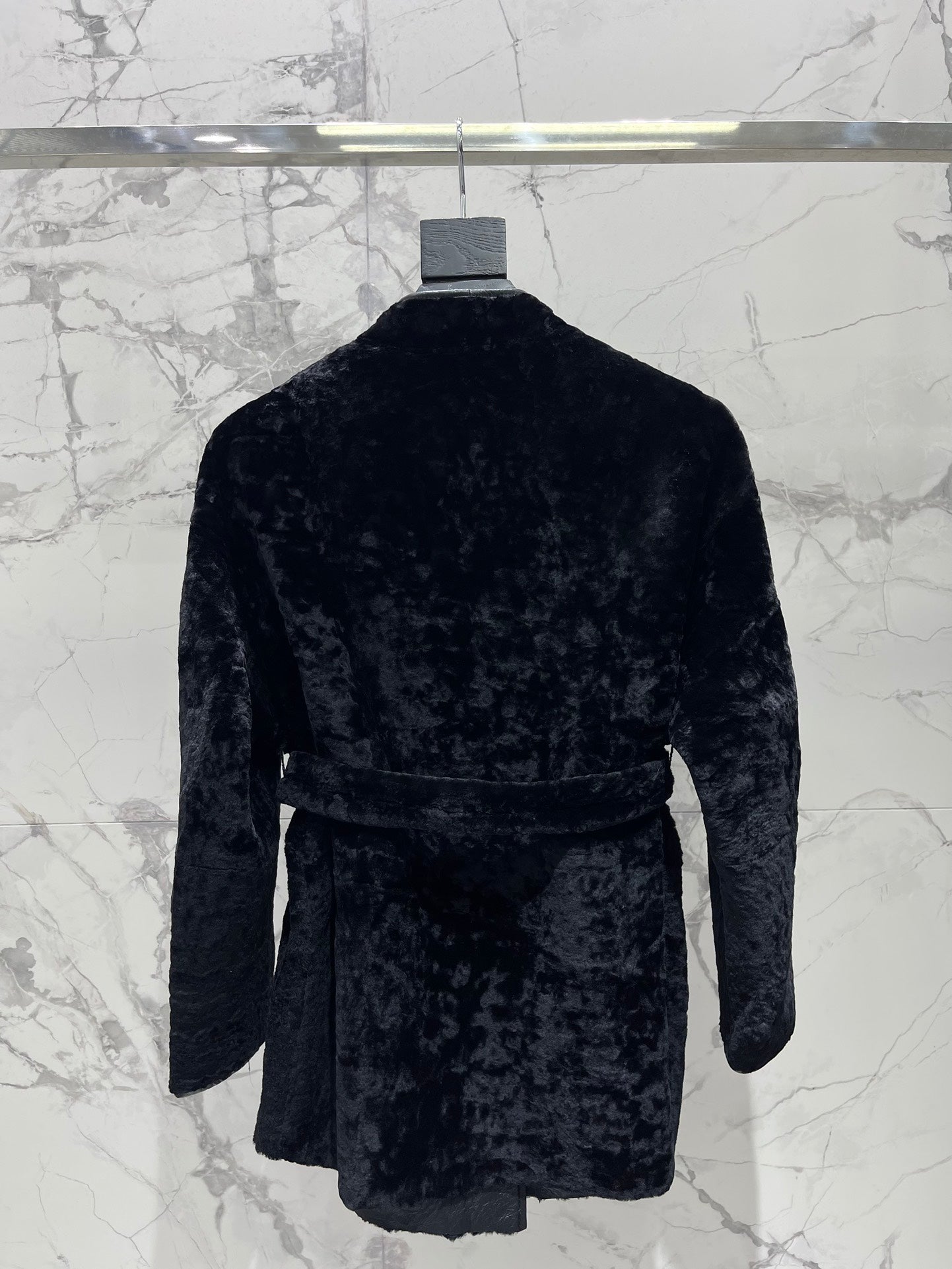 YSL 25S SHEARLING COAT STYLE 230
