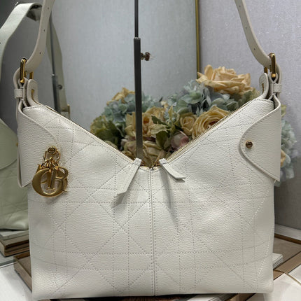 DIOR 26S VOYAGE BAG 28 IN CREAM WHITE CALFSKIN