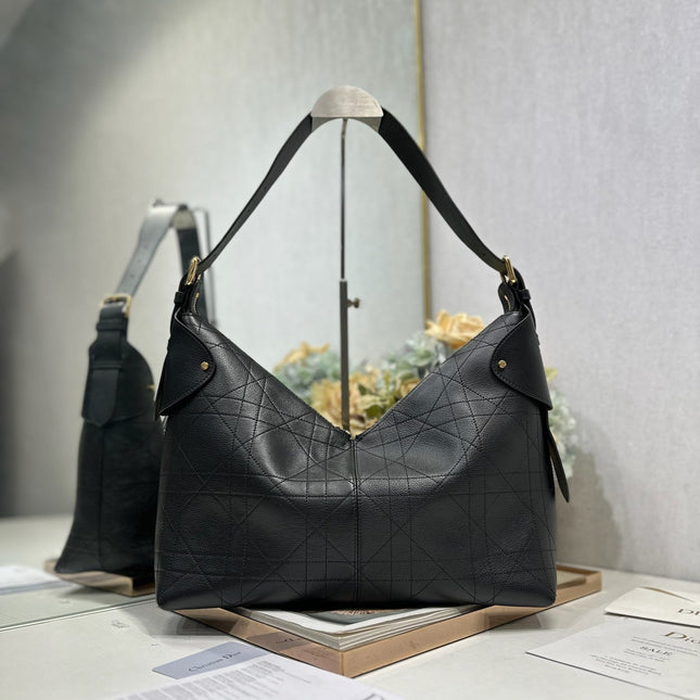 DIOR 26S VOYAGE BAG 34 IN BLACK CALFSKIN