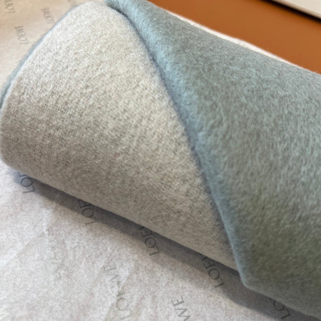 LOEWE 26S SCARF 180 IN CASHMERE WOOL 863829