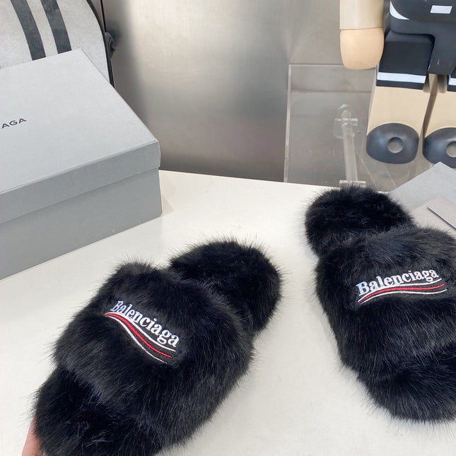 BALENCIAGA 25S FUR SLIPPERS IN BLACK FAUX SHEARLING