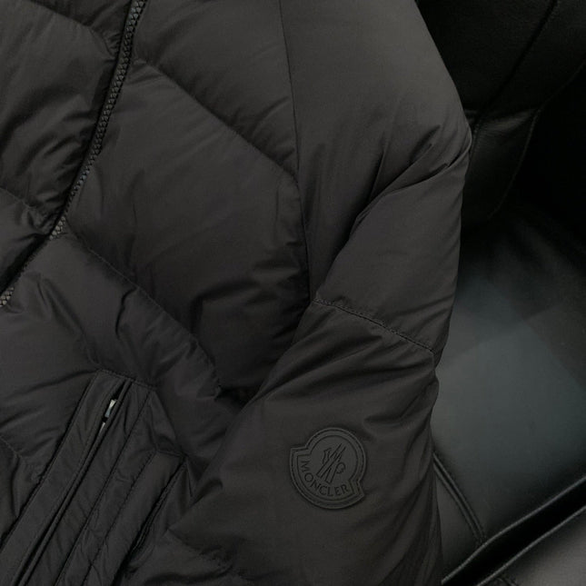 MONCLER 25S DOWN HOODED JACKET 262