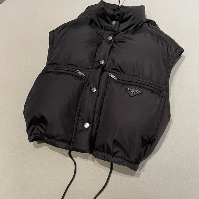 PRADA 25S SHORT DOWN JACKET 243