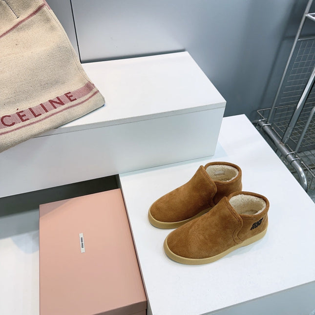 MIUMIU 25S SLIP-ON BOOTIES IN LIGHT BROWN SUEDE AND SHEARLING