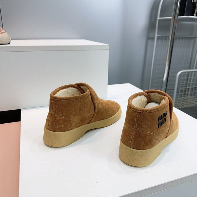 MIUMIU 25S SLIP-ON BOOTIES IN LIGHT BROWN SUEDE AND SHEARLING