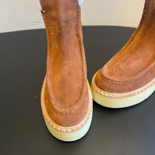PRADA 25S PLATFORM ANKLE BOOTS 40 MM IN BROWN SUEDE SHEARLING-LINED