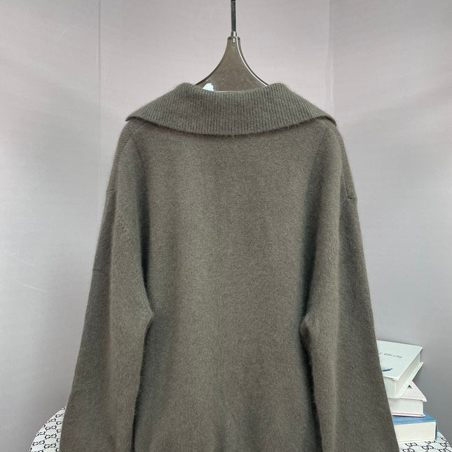CHANEL 25S COLLARED SWEATER 595