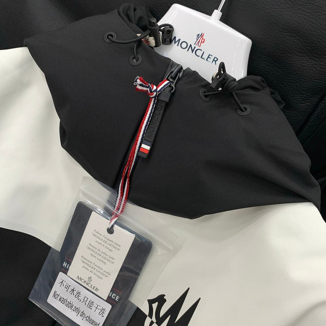 MONCLER 25S JACKET 375