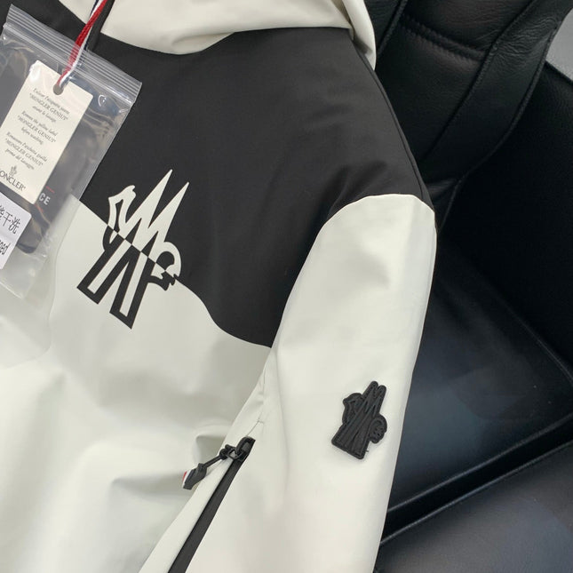 MONCLER 25S JACKET 374