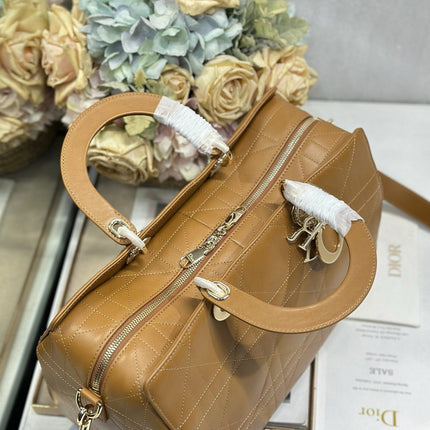 DIOR 26S CANNAGE GRANVILLE BAG 34 IN LIGHT BROWN CALFSKIN