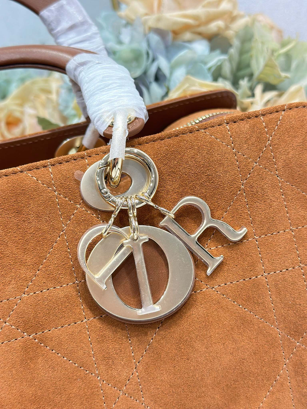 DIOR 26S LADY BAG 34 IN LIGHT BROWN SUEDE