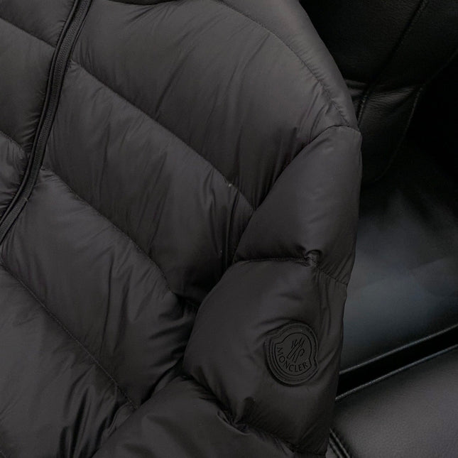 MONCLER 25S DOWN JACKET 300