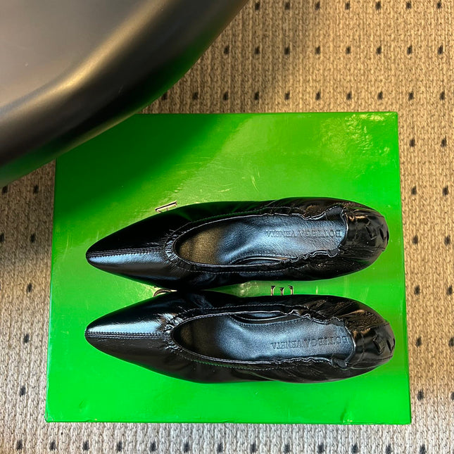 BOTTEGA VENETA 26S HIGH HEELS 40 MM IN BLACK CALFSKIN