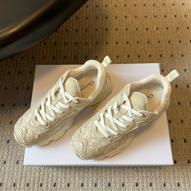 DIOR 26S VIBE SNEAKER 55MM IN BEIGE DIOR OBLIQUE LUSENTI EMBROIDERED COTTON AND SUEDE