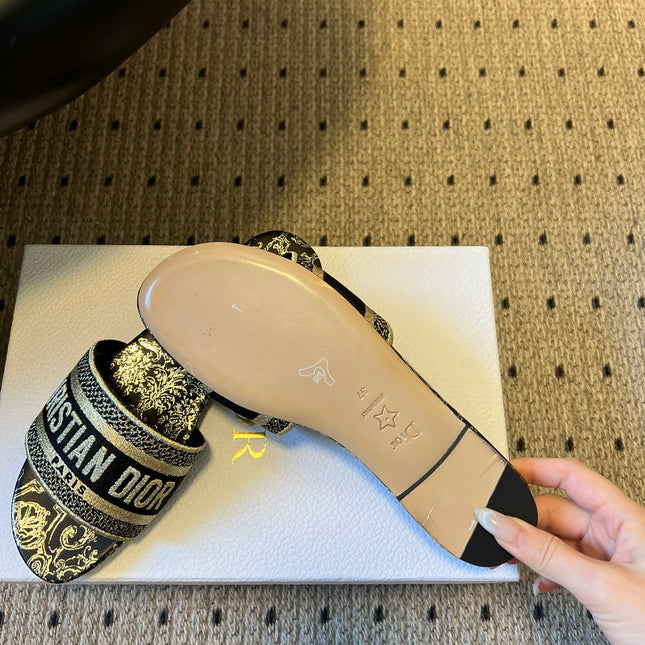 DIOR 26S DWAY SLIDE COTTON EMBROIDERED IN BLACK AND GOLD FLORAL MOTIF